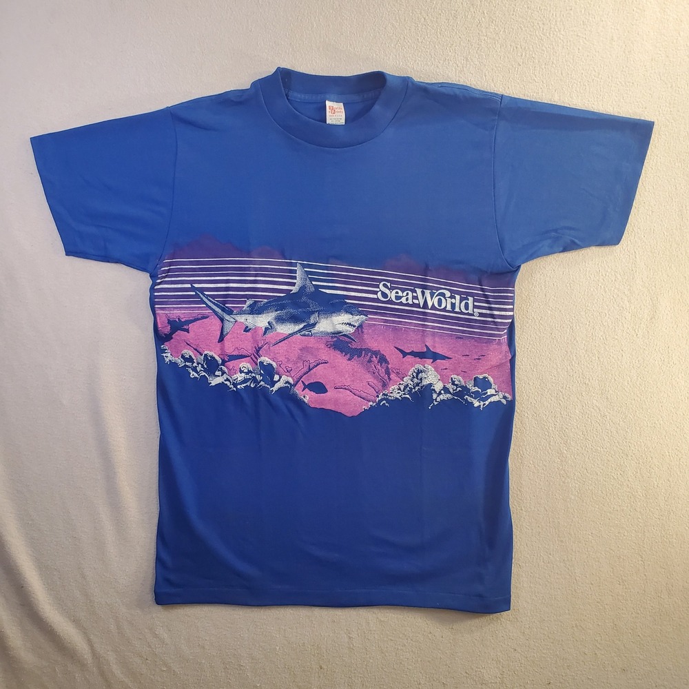 Vintage SeaWorld Shark T Shirt Blue Single Stitch Textile Prints Animal USA L